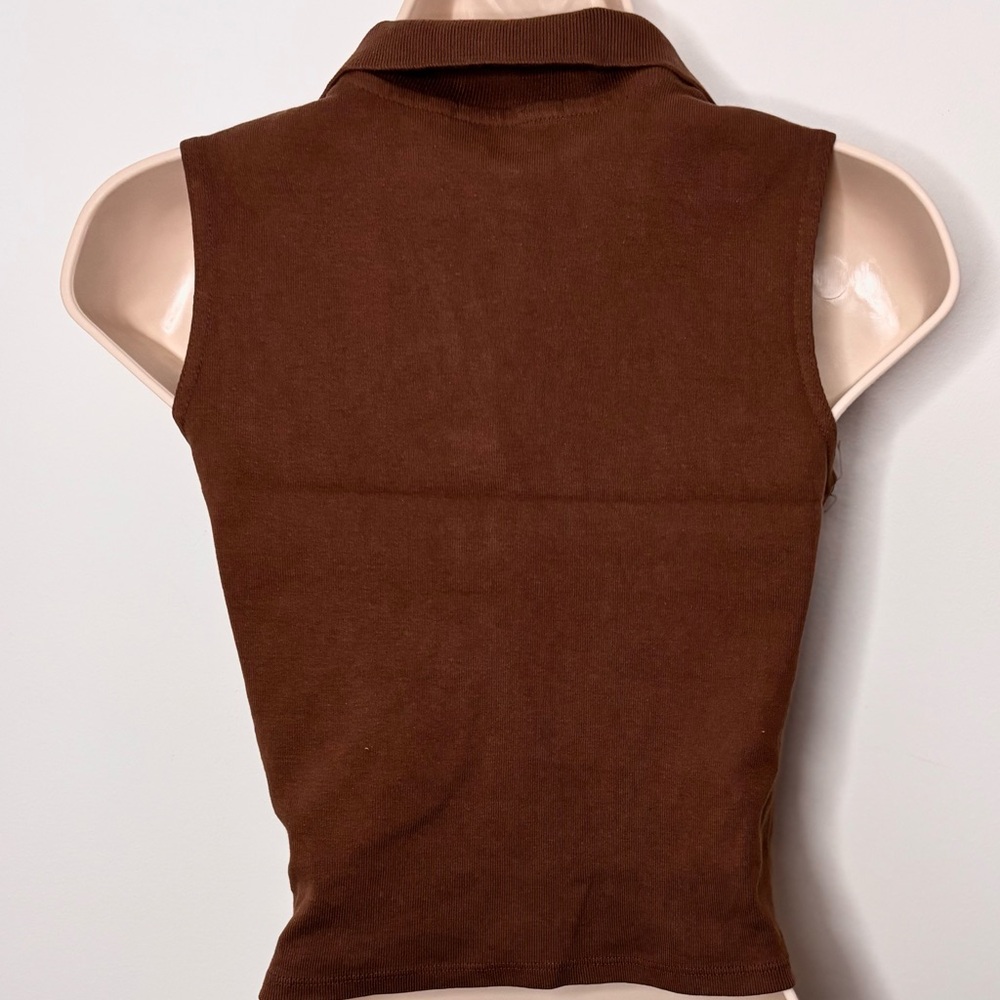 Brandy Melville Brown Sleeveless Polo Crop Top - Picture 6 of 7